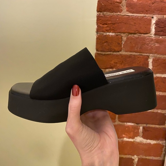 Steve Madden Shoes - Steve Madden Slinky30